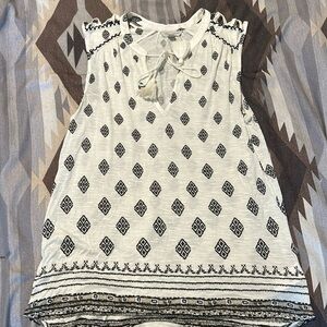 Lucky Brand white top